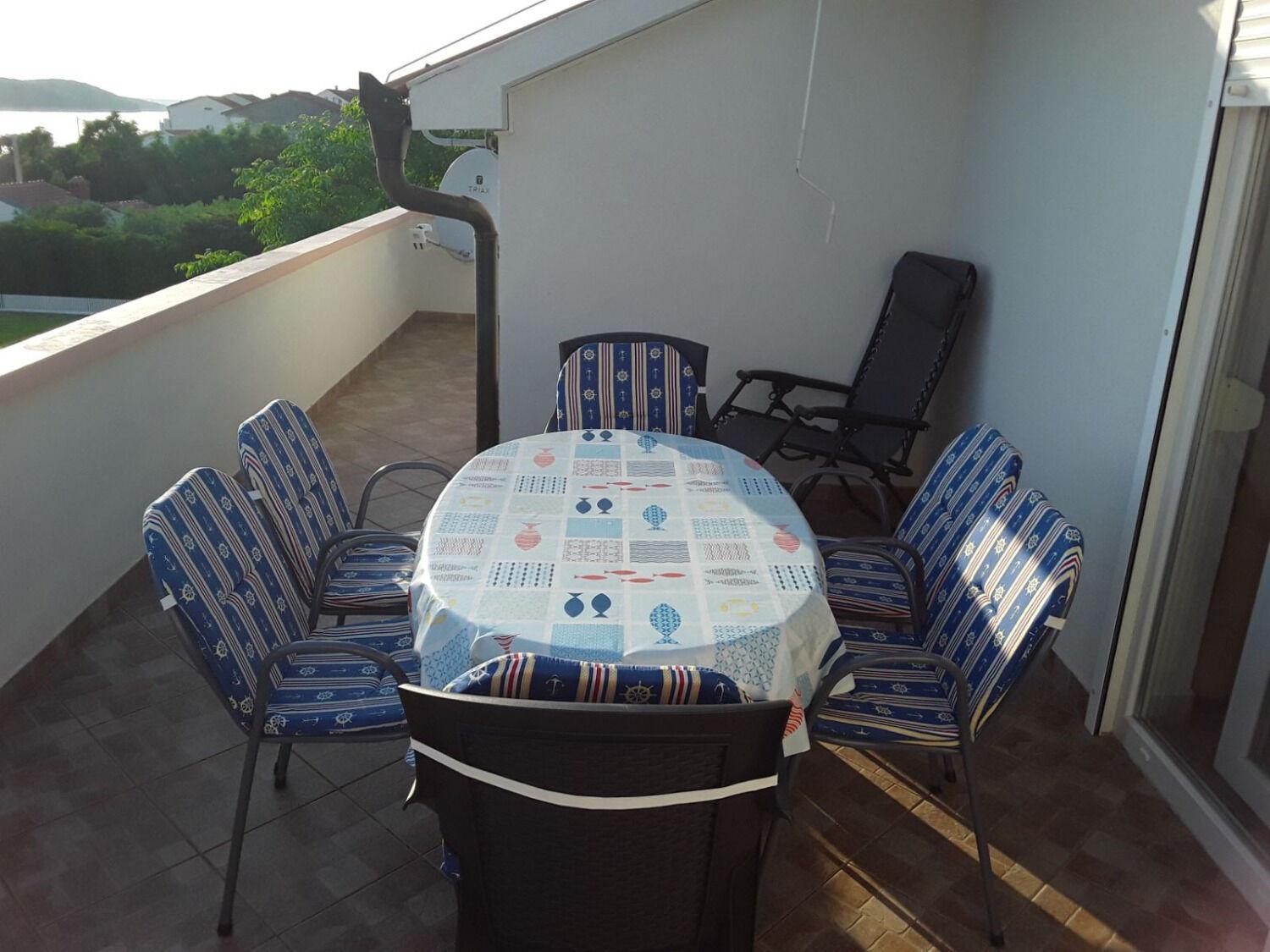 Apartments Frane-20M From Beach Barbat na Rabu Exterior foto